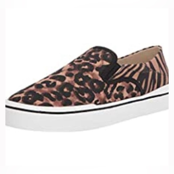 Steve Madden Riga Leopard Print Slip On Sneakers - Picture 2 of 10